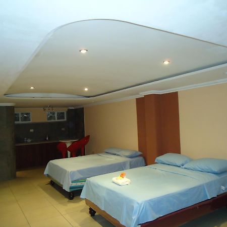 Hostaling Guayaquil Мерседес Экстерьер фото