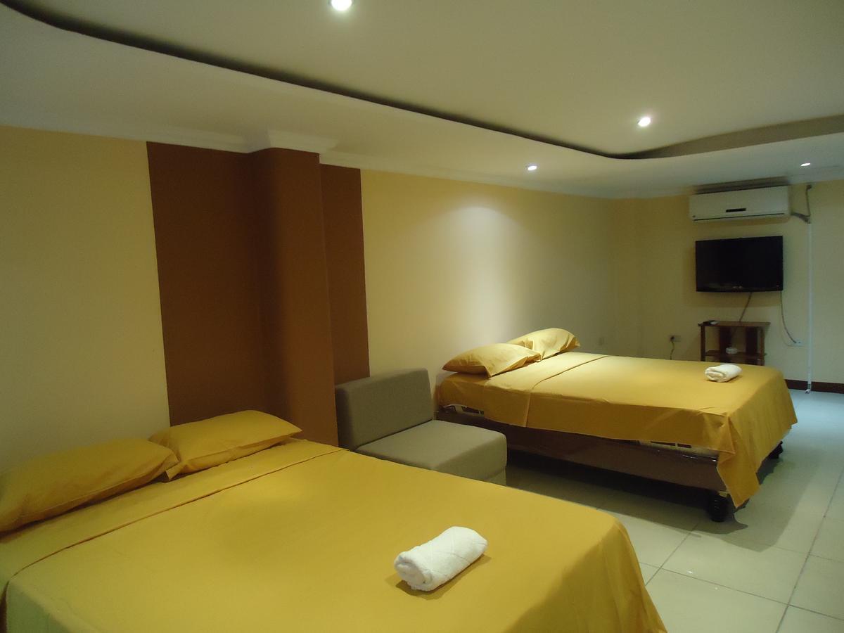 Hostaling Guayaquil Мерседес Экстерьер фото